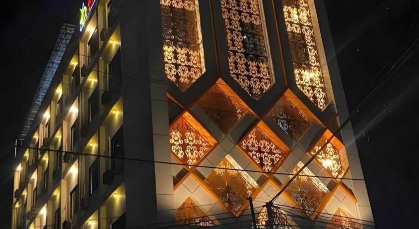 Hotel Dynasty Таракан Экстерьер фото